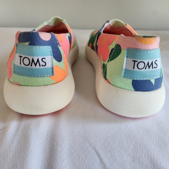 Toms Alpargata Mallow - Patina Green Retro Floral Print- Size 5W- Released 2022 - Picture 5 of 6